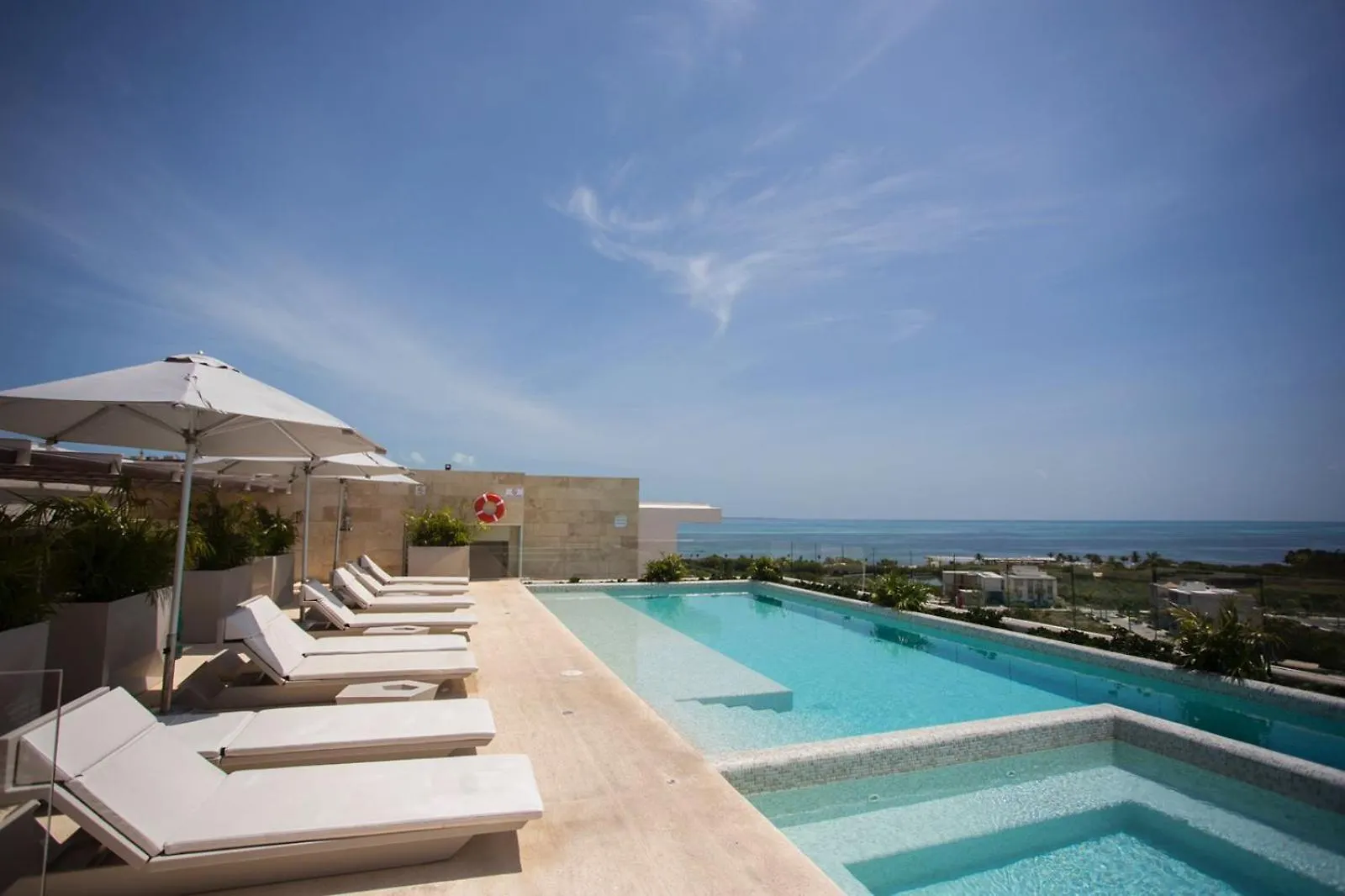 קנקון Oceanview 3 Bedroom Condo, Rooftop Pool&Jacuzzi, Beach! דירה