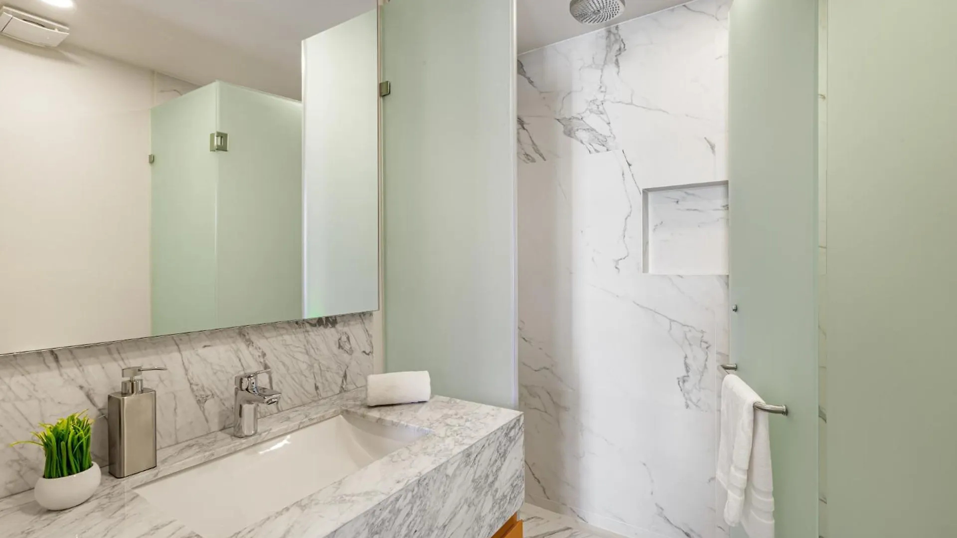 קנקון Oceanview 3 Bedroom Condo, Rooftop Pool&Jacuzzi, Beach!